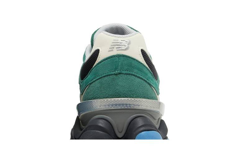 New Balance 9060 Team Forest Green