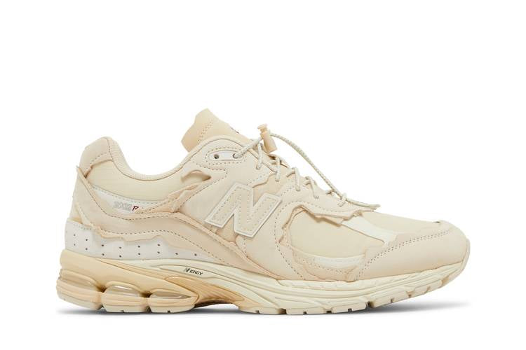 New Balance 2002R Protection Pack Sandstone Turtledove