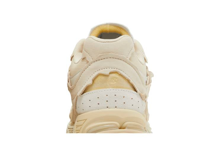 New Balance 2002R Protection Pack Sandstone Turtledove
