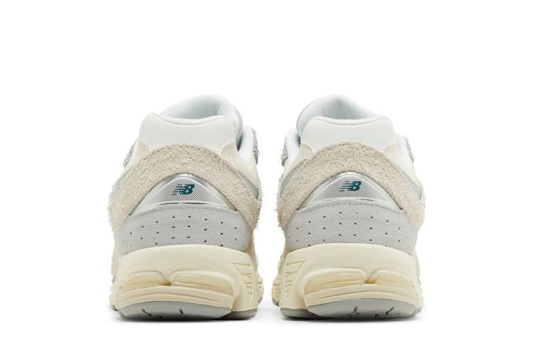 New Balance 2002R Linen