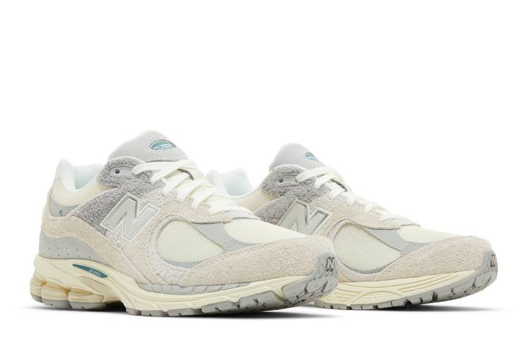 New Balance 2002R Linen